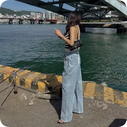 The Halter Neck Crop Top That Closes the Deal: Resort Vibes That Actually Work