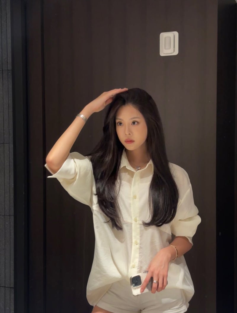 The Miss Korea Contender's Summer Ratio Game: How 175cm Becomes 185cm on Camera