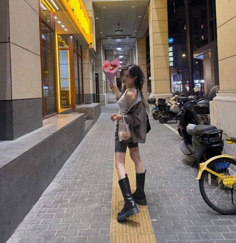 Lee Sun-bin's Girlfriend Look: How a TV Crush Turned Into Real-Girl Style
