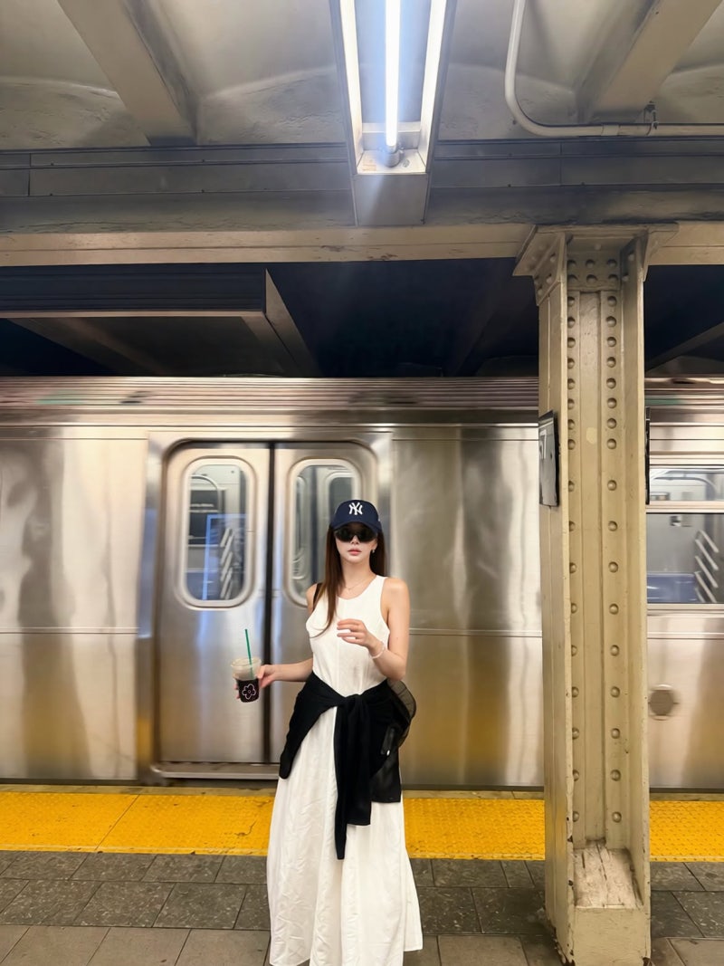 39 Years Old, Into MMA & Freediving—Han Bo-reum's New York Wardrobe Proves Youth Isn't a Setting, It's a Vibe