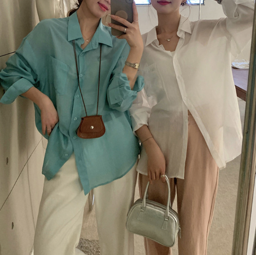 She Ditched Her 5-Year-Old Drab Blouse for This Linen Shirt, and Now Her Husband Wants a Date
