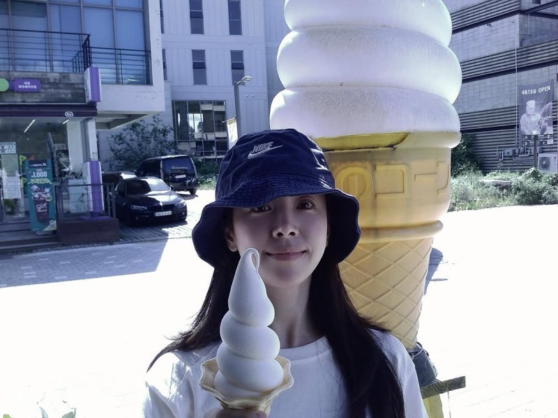 Angel by Reputation, Angel by Outfit: 28-Year Actress Han Ji-min Shows How Pastel and a Baseball Cap Younger You Instantly