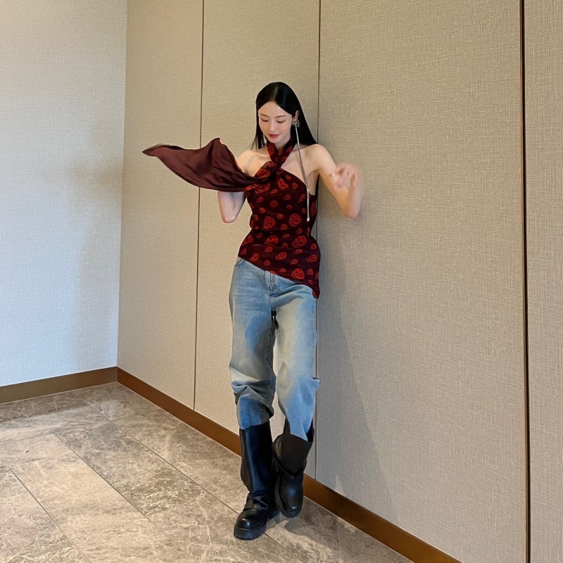 Supermodel-to-Actress Lee Da-hee Nails Three Seasons in One Outfit Approach