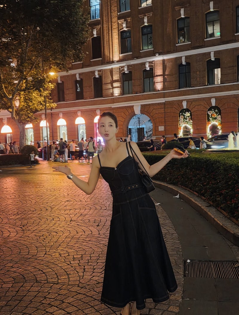 From Stage Actress to Instagram Muse: Ki Eun-se's Shanghai Trip Proves Styling Is an Art Form