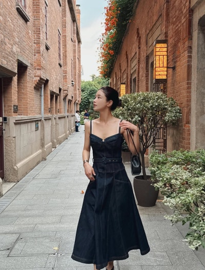 From Stage Actress to Instagram Muse: Ki Eun-se's Shanghai Trip Proves Styling Is an Art Form