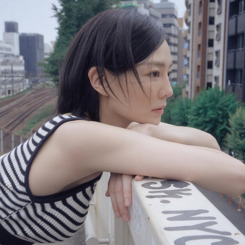 She Won a Modeling Competition Young — Her Silhouettes Still Show It