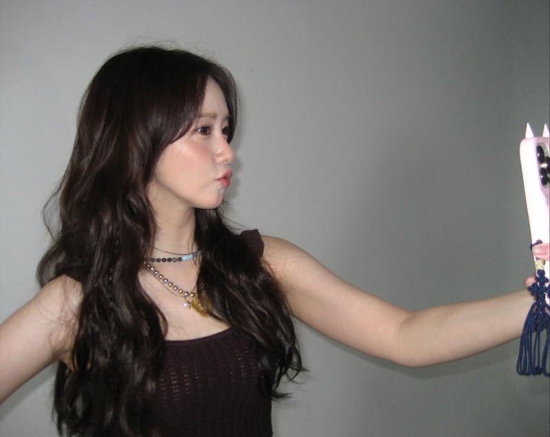 Anyone That Gorgeous Should Be Street-Cast, Right? Not Yoona.