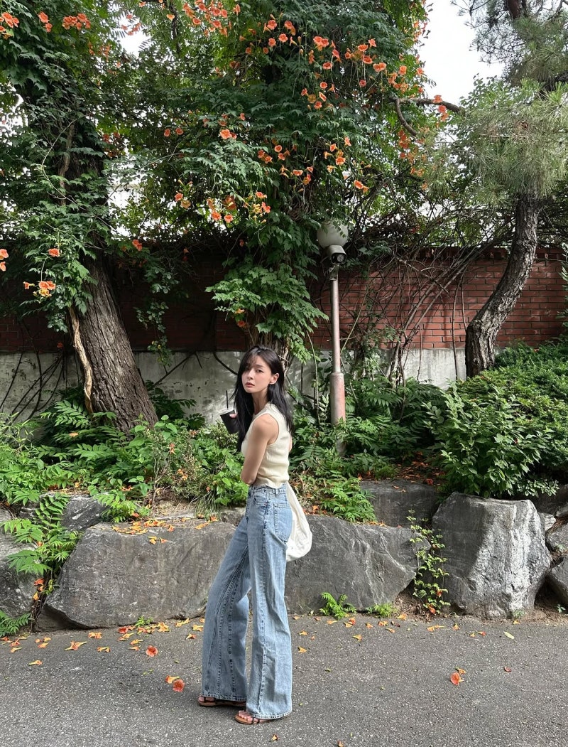 Kwon Na-rae: From K-Pop Idol to Pilates-Focused Actress—And Her Three-Look Summer Proof