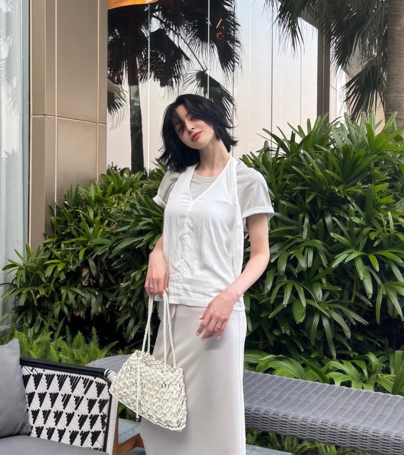 Kwon Na-rae: From K-Pop Idol to Pilates-Focused Actress—And Her Three-Look Summer Proof
