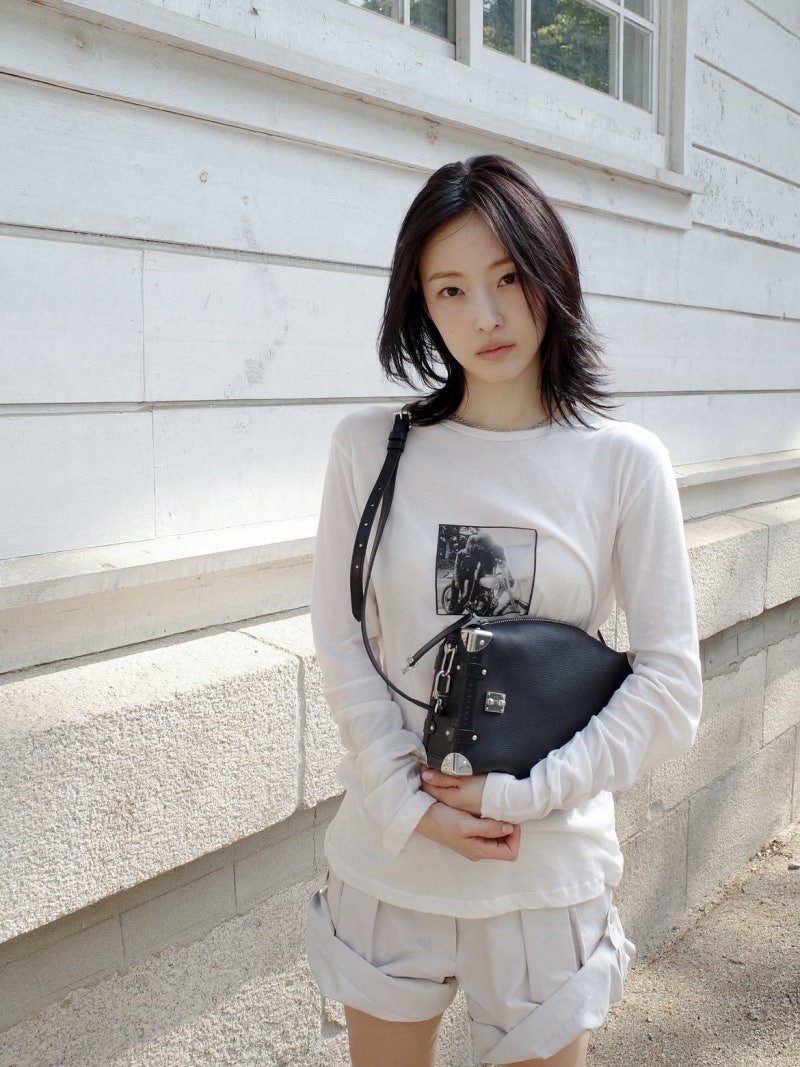 Jeon Seo-ni Proves You Don't Need Effort to Look Effortless
