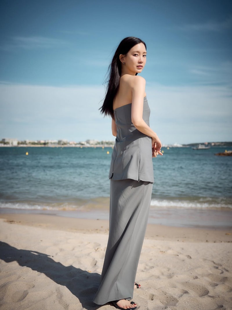The Chameleon: How Shin Hyun-bin's Fashion Matches Her Transformative Acting