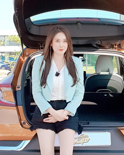 This K-Pop Singer Was the First Korean to Walk Chanel's Runway as Main Model