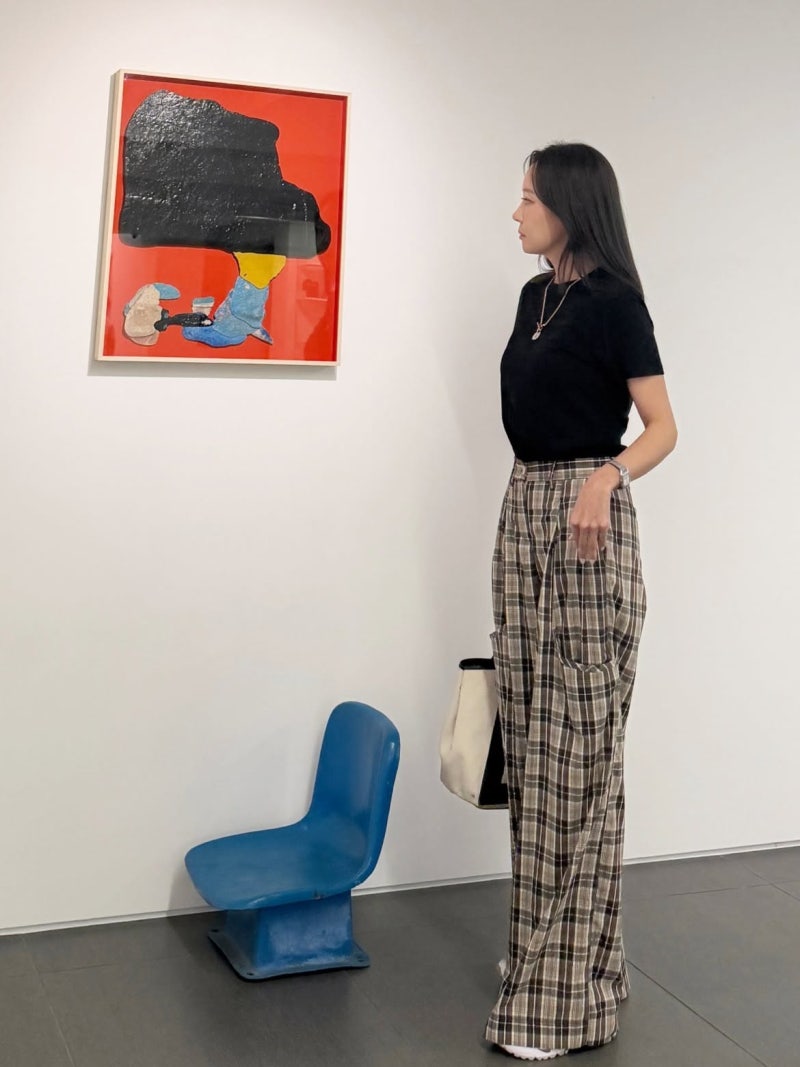 So Yujin's Quiet Charity: An Actress Who Proves Mom-Style and Minimalism Aren't Boring