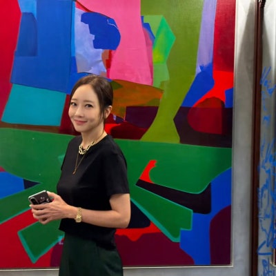 So Yujin's Quiet Charity: An Actress Who Proves Mom-Style and Minimalism Aren't Boring