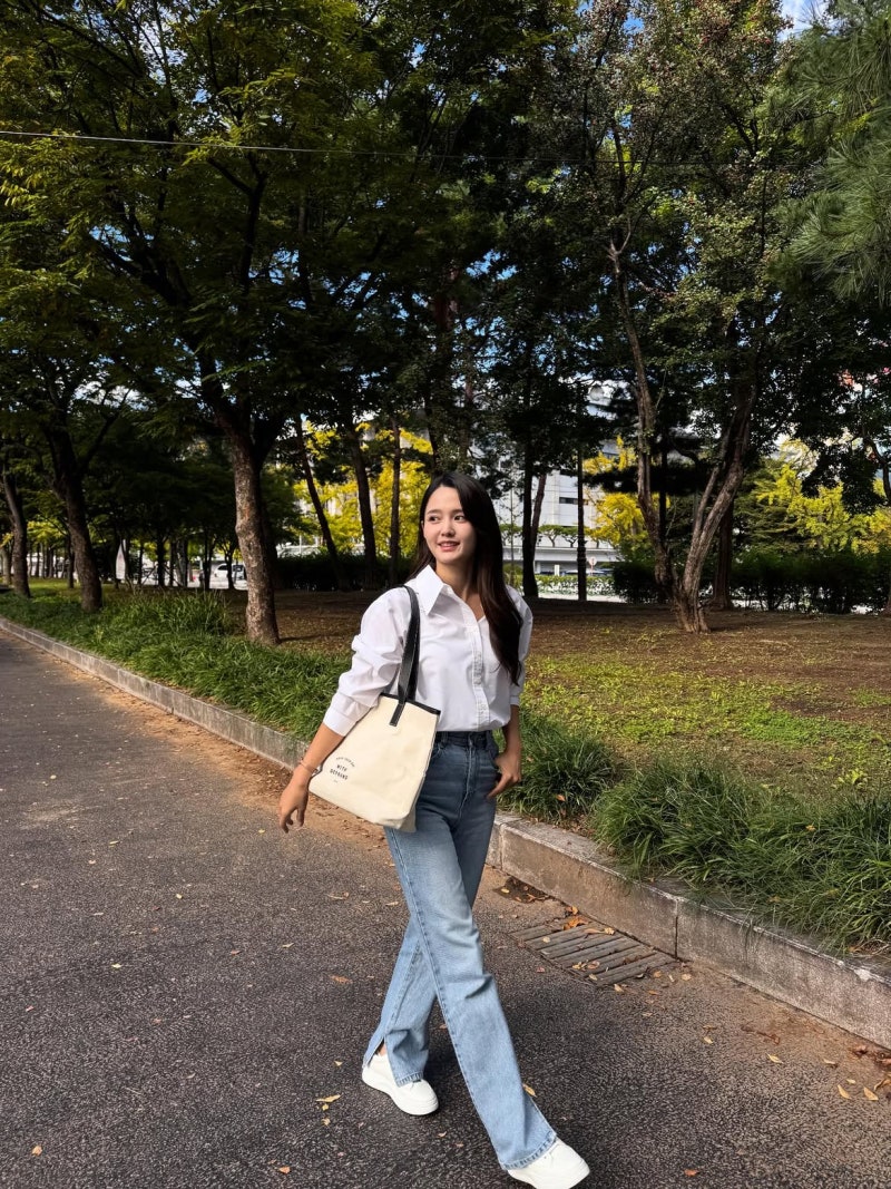 From Nation's Filial Daughter to Multihyphenate: Actress Nam Bo-ra Goes Mattera in a Daisy Wrap Dress