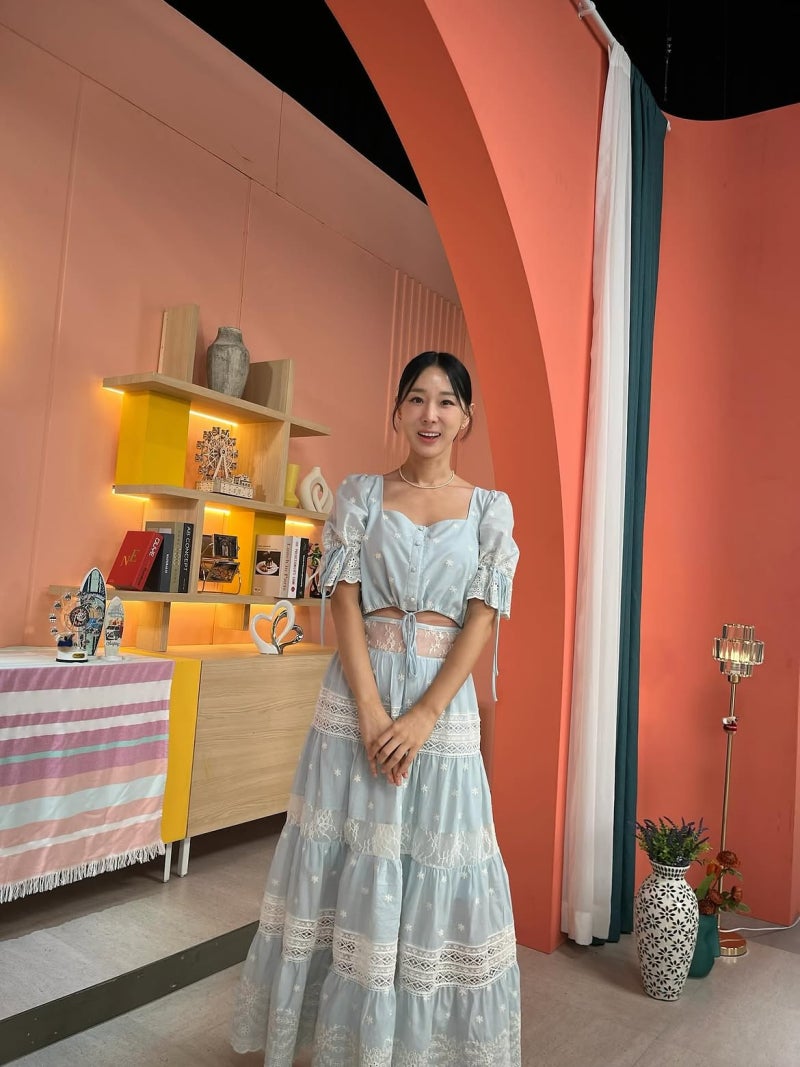 27-Year Singer, Still in Her Prime: Lee Ji-hye's Summer Dress Code Decoded