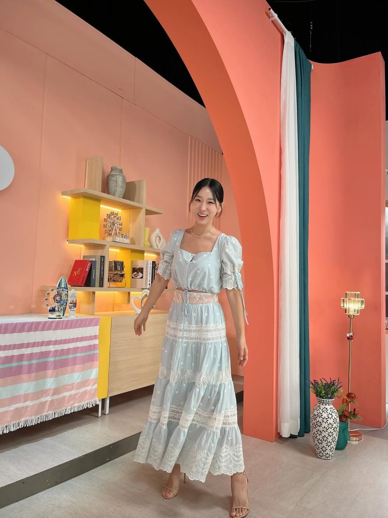 27-Year Singer, Still in Her Prime: Lee Ji-hye's Summer Dress Code Decoded