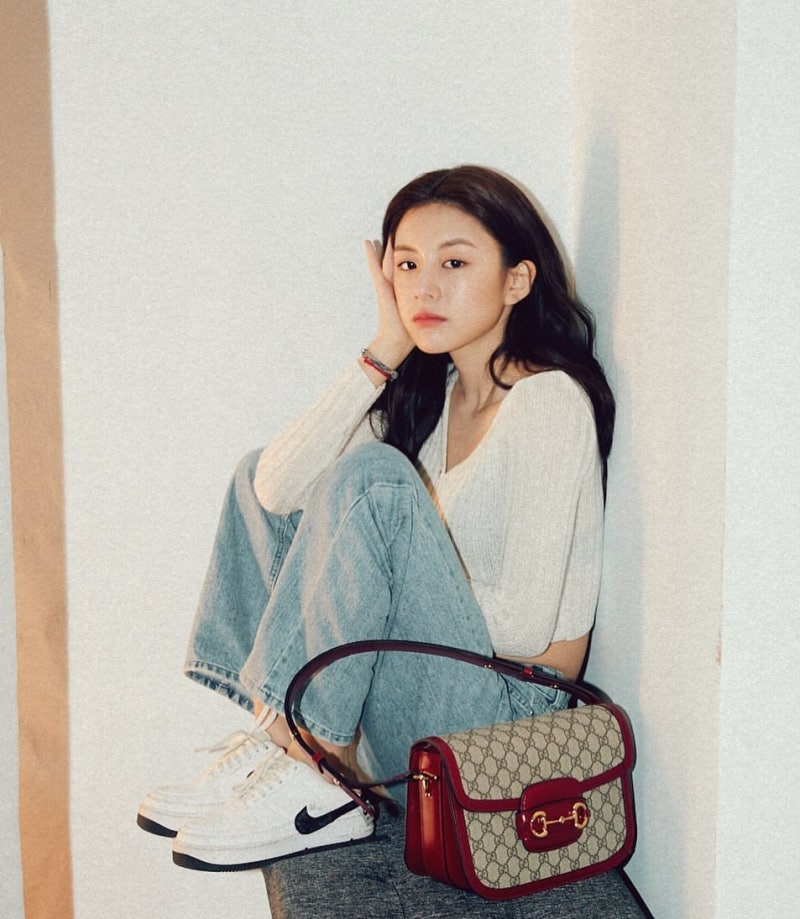 Ko Yun-jung: Seoul National grad, art major, Chanel ambassador—why she built a career from her own money, and how she dresses now
