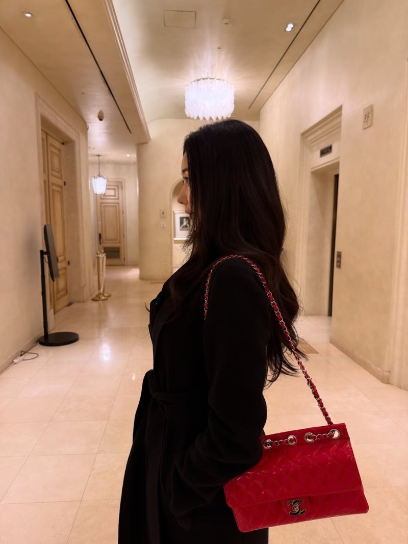 Kim Sa-rang at 20+ years: From Miss Korea to undeniable skincare icon—red Chanel, white shirts, and the science of looking younger