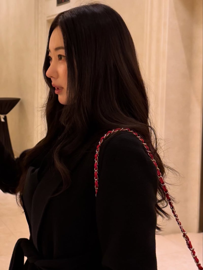 Kim Sa-rang at 20+ years: From Miss Korea to undeniable skincare icon—red Chanel, white shirts, and the science of looking younger