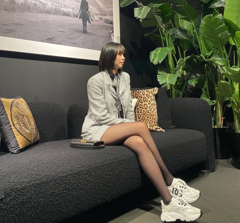 From child star to fashion icon: Kim So-hyun masters Milan luxury, harbor edge, and Busan vintage