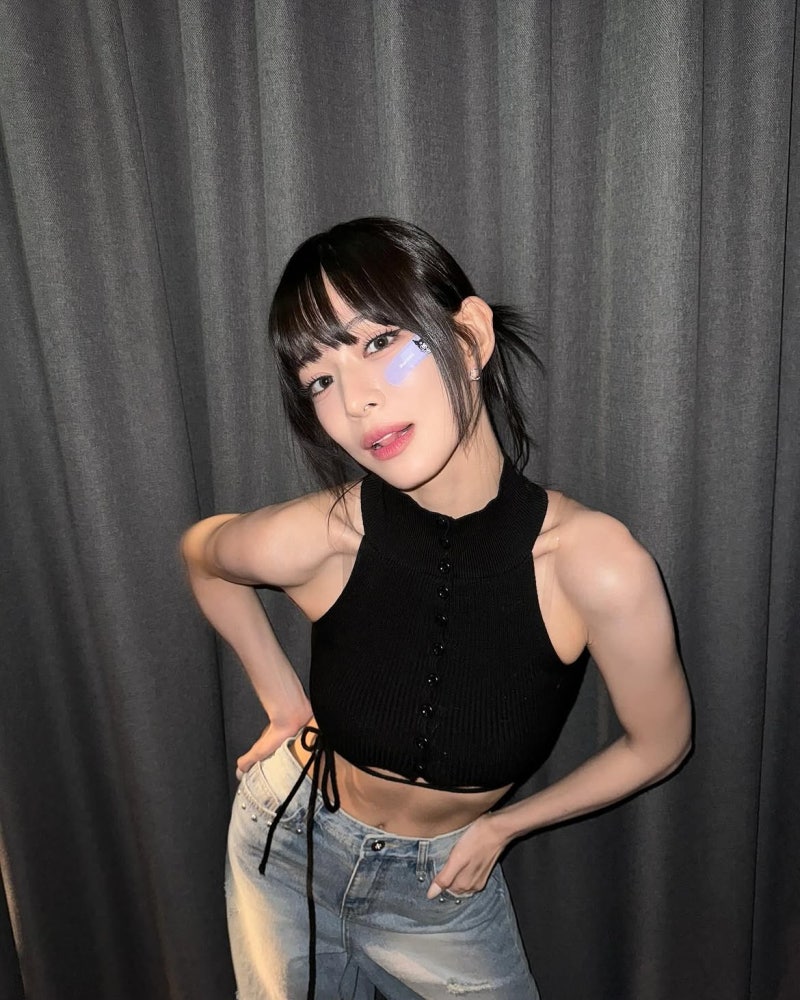 Sharp features, softer inside—Fromis_9's Lee Chae-young slays the cheerful floral dress moment