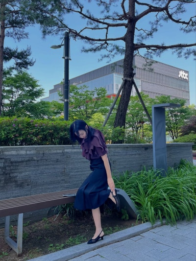 28 Years In, Same Voice, Different Angles: Lee Ji-hye's Deep Wine Power Move