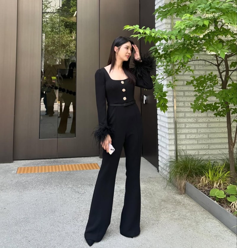 Um Hyun-kyung's Duality—From Baby-Face Actress to Whatever She Wants
