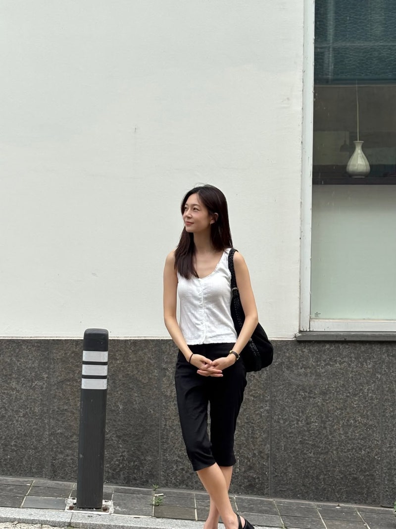 The Actress Who Rewrites Her Face: Baek Jin-hee's Four Minimalist Looks That Actually Say Everything
