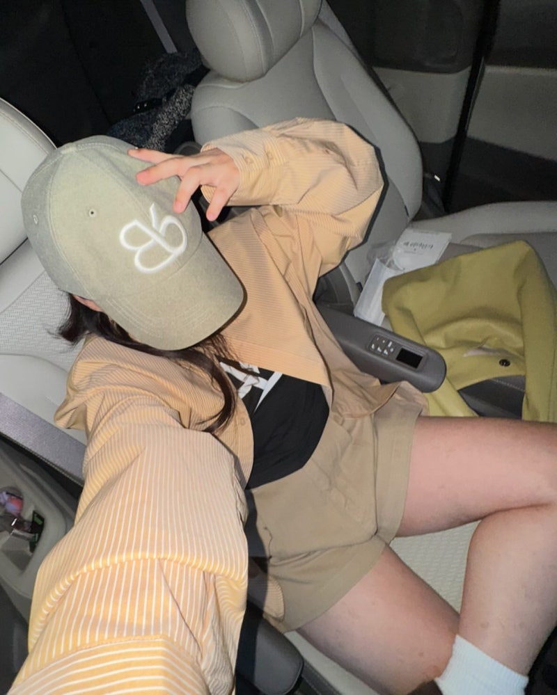 The Singer With Layers: Jo Hyeon-a Proves You Can't Fail in a Saint Laurent Raffia Bag & Summer Travel Look