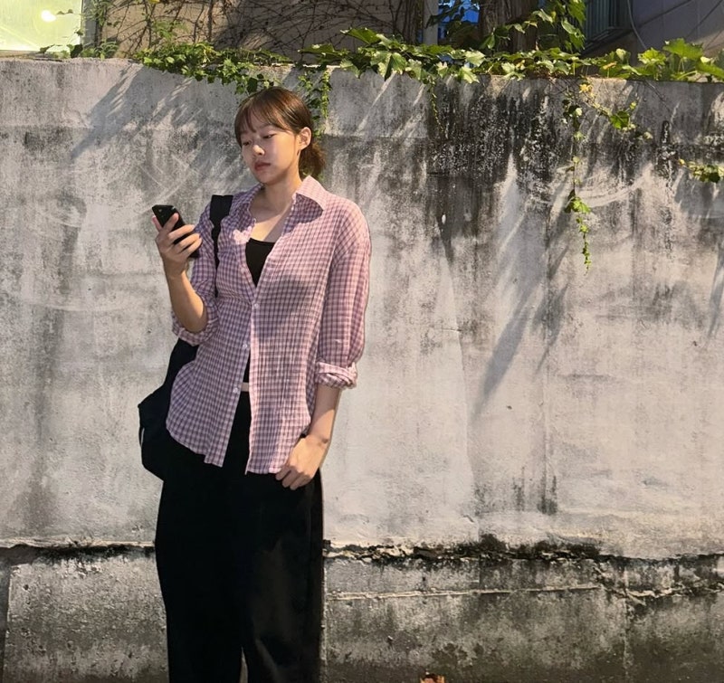 No Makeup is the Best Makeup: How Park Yu-Na Pulls Off Undone Style at 168cm