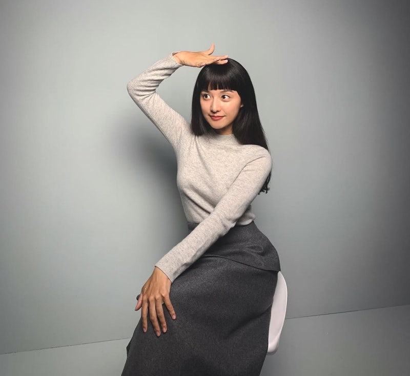 A fellow actor who misunderstood her based solely on her haughty face while filming a drama… “The actress who was surprised by her real personality”’s effortlessly chic everyday casual outfit