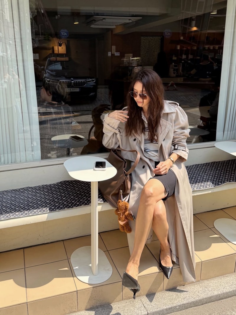 The "Autumn Check Shirt Street Fashion Styling" of an actress who has been talked about as the original "ex-girlfriend" character for over 15 years and becomes a hot topic whenever she takes a selfie.