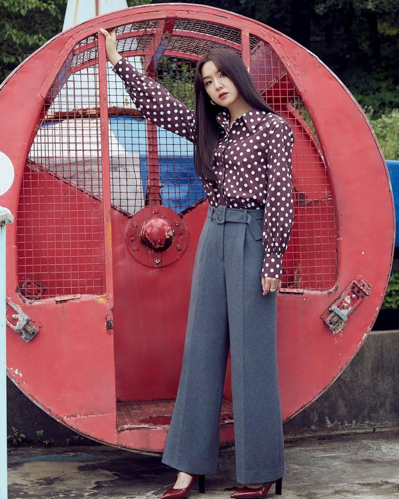 Actress Seo Ji-ye's jeans fit isn't just pretty for no reason… A striped shirt that comfortably covers the upper body