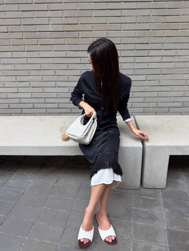 Son Yeon-jae's Cardigan Game Proves Motherhood Didn't Touch Her Glow