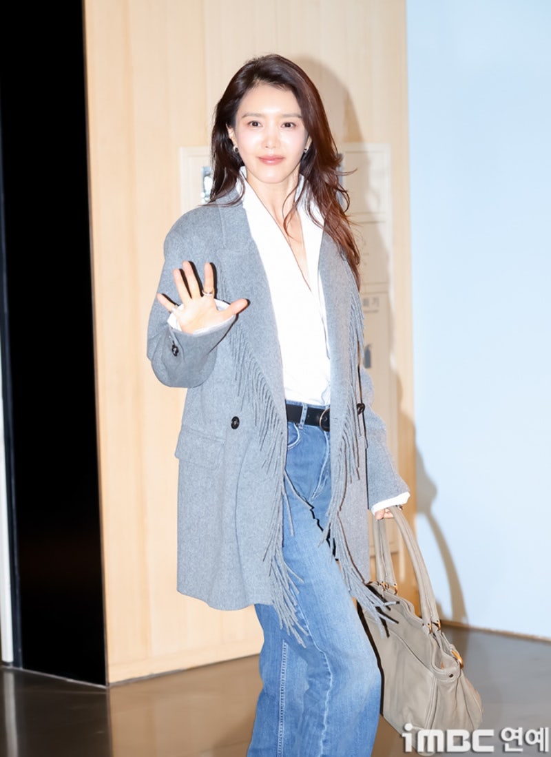 Chae Jung-an proves you can keep the innocent vibe while still going a little feral