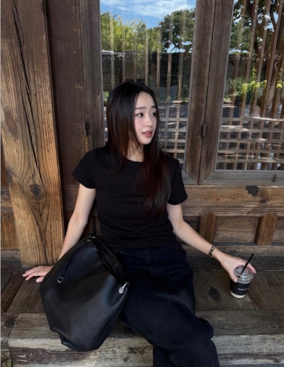 She's A Mom, But Looks Like A Student: Son Yeon-jae's Daily Look