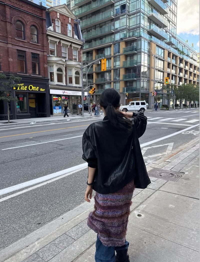 The perfect blend of luxury items... Karina's vintage look featuring a jacket in the 60,000 won range