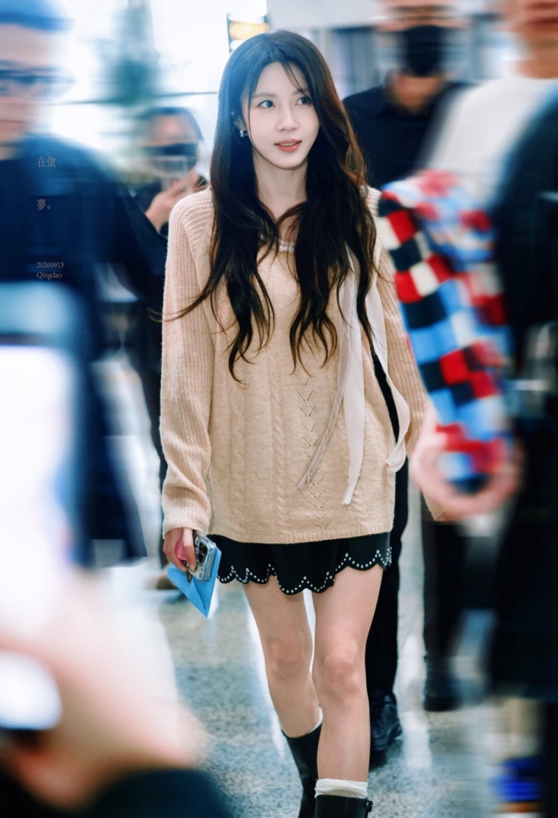 A celebrity who is just around the corner of their 50s... reportedly tore up a recent event look with SPA fashion.