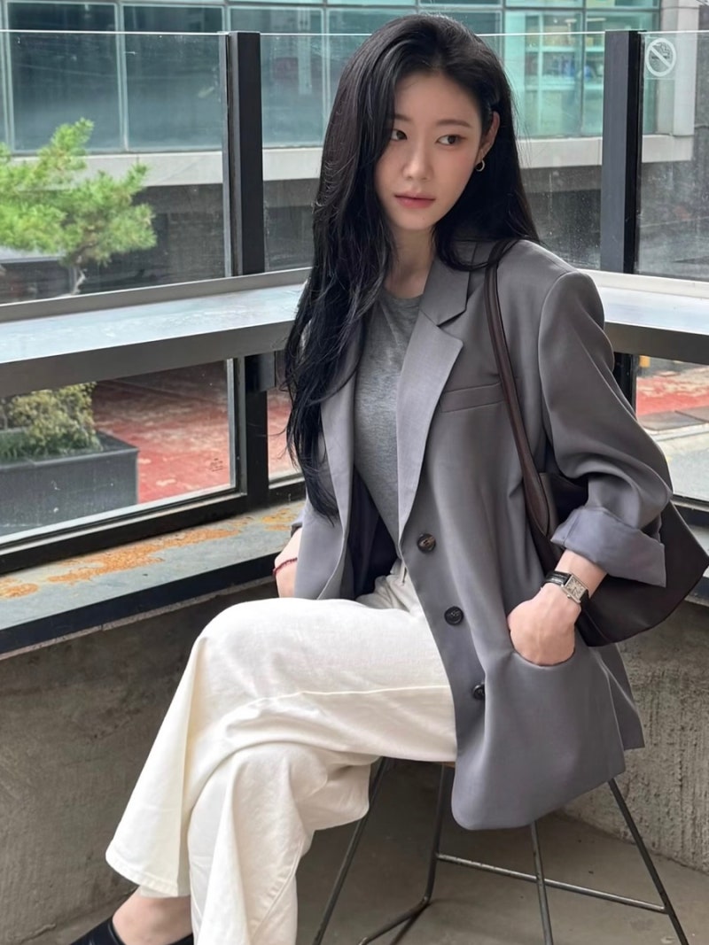 8,000 reposts of women's Chugomi alone.. Chaeryeong's work look jacket fashion