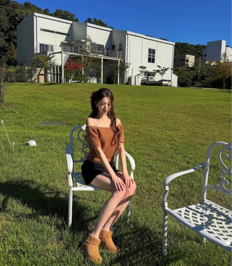 Jang Won-young's girlfriend look, where her 173cm height makes even low boots look like unbeatable proportions.