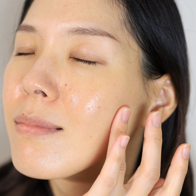 Sebum softening ampoule and acne ampoule reviews; facial exfoliation and trouble management happen at the same time.
