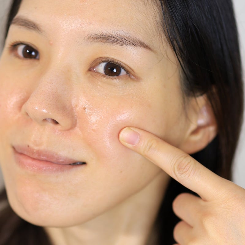Sebum softening ampoule and acne ampoule reviews; facial exfoliation and trouble management happen at the same time.