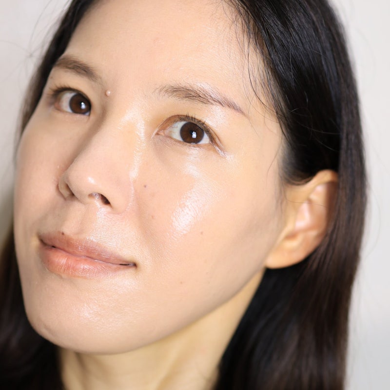 Sebum softening ampoule and acne ampoule reviews; facial exfoliation and trouble management happen at the same time.
