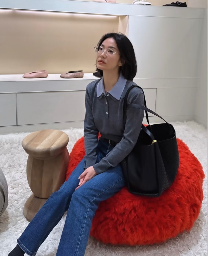 A contrasting mood... Bare face vs. Full makeup: Song Hye-kyo's daily look