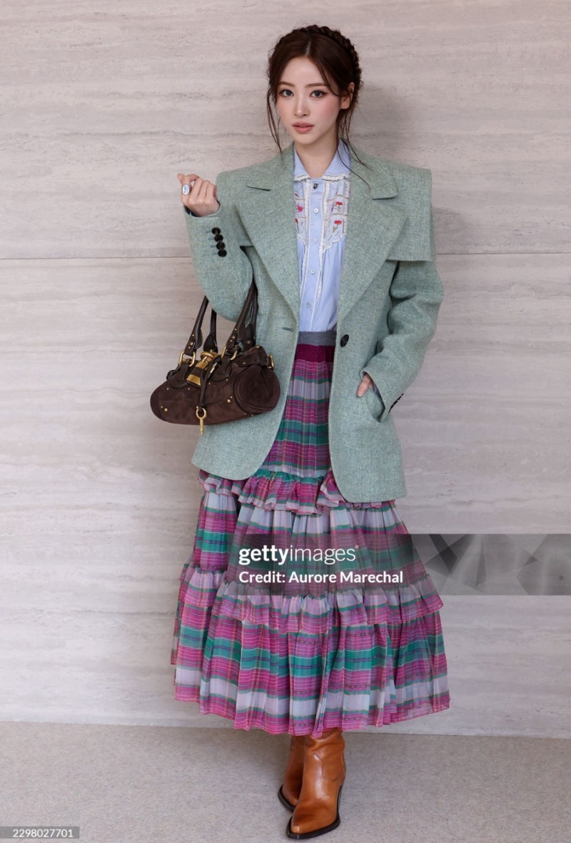 Thinked she was a doll... Celebrity fashion that left people speechless at her beauty