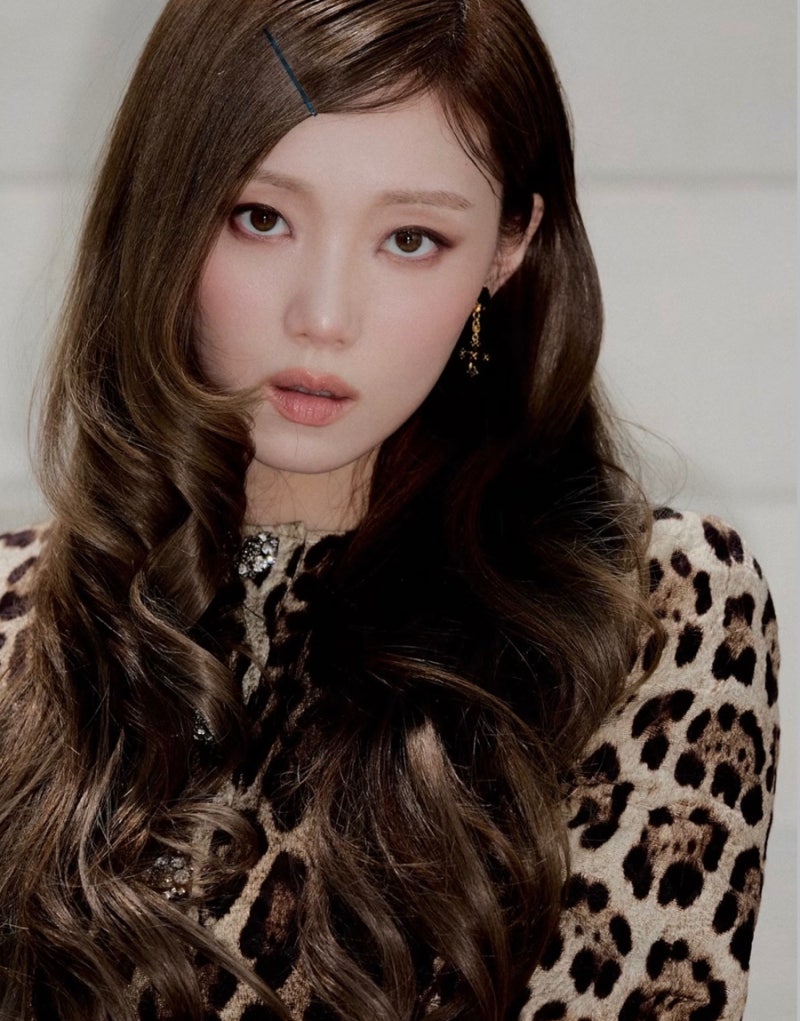 Thinked it was Ningning... Celebrity fashion causing a sensation in leopard print