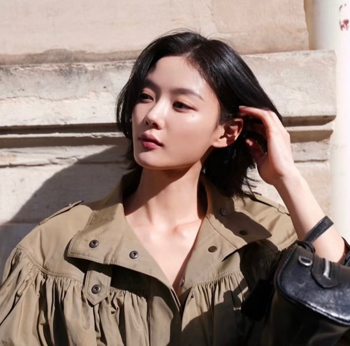 Thinks it's a runway... A celebrity girlfriend look making history with a short haircut