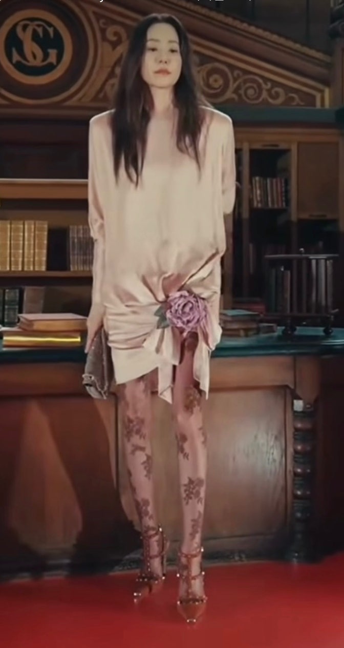 Go Hyun-jung's look that saved the abstruse fashion said to be hard to survive...