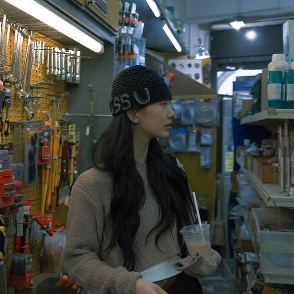 Suzy's Hyundai Department Store Core Look... A daily look that caused quite a stir, just like the Celine show.